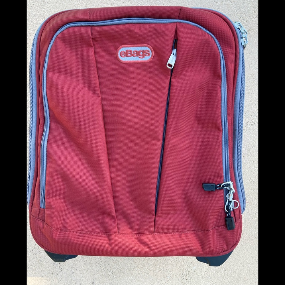 eBags TLS Vertical Mobile Office